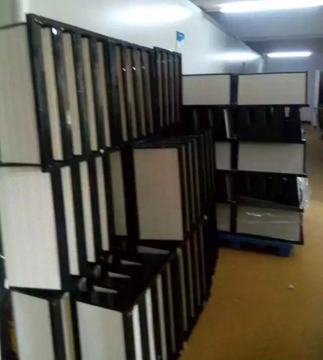 準(zhǔn)備出貨的塑框V型W型組合式高效過(guò)濾器 準(zhǔn)備出貨的塑框V型W型組合式高效過(guò)濾器